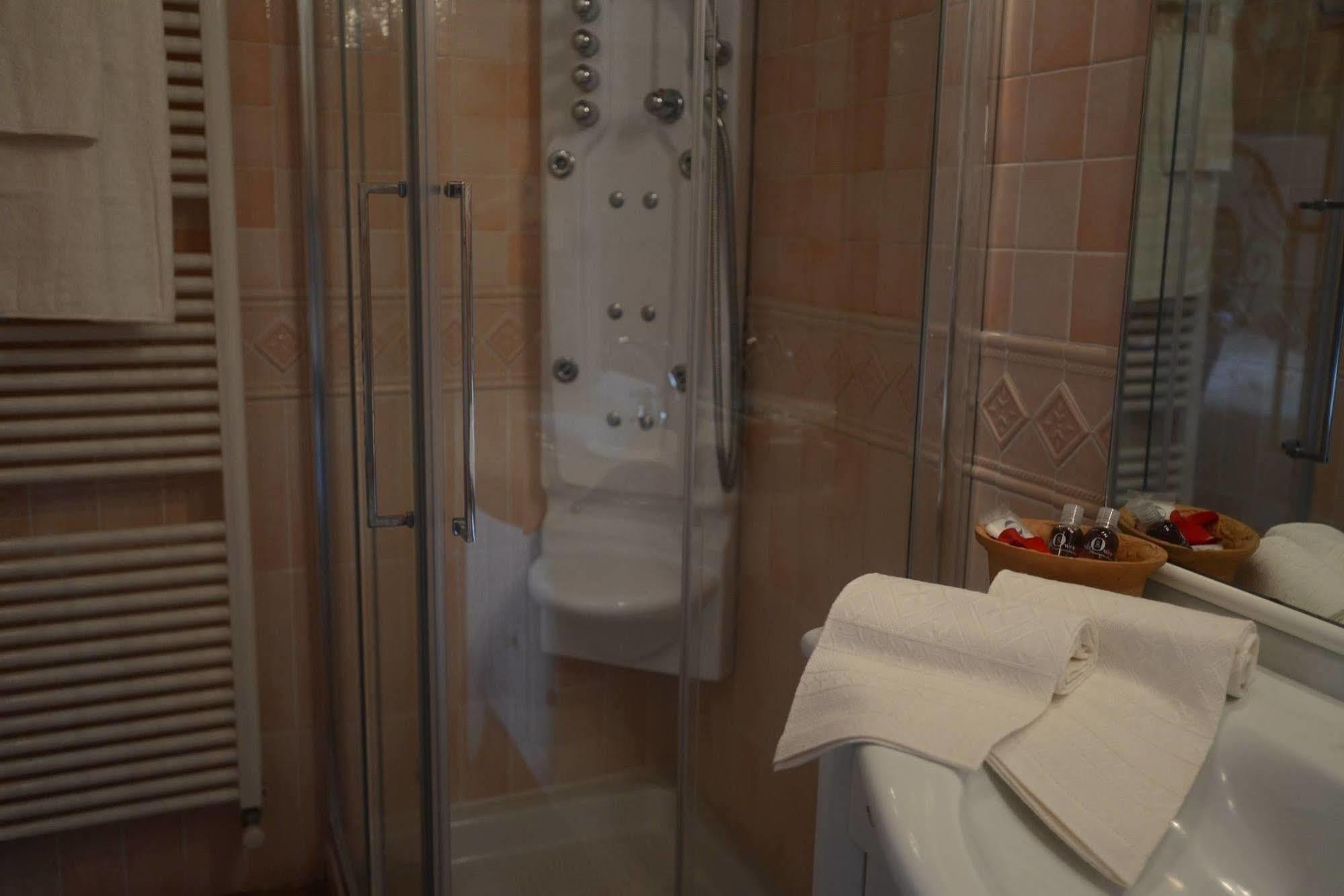 Отель Borgo Dei Sapori Читта-ди-Кастелло Экстерьер фото